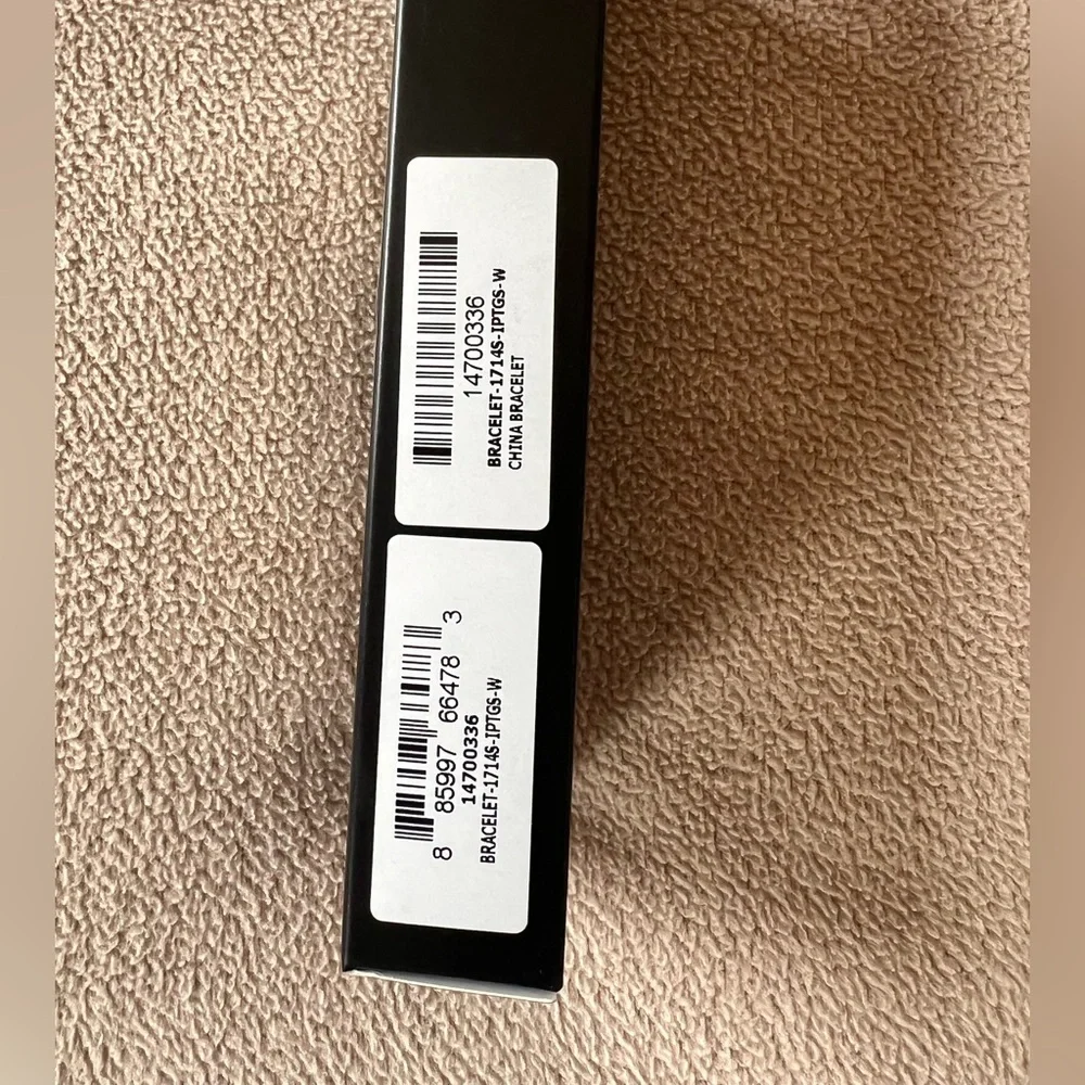 Coach Apple Watch® Crystal Gold-Tone IP Stainless Steel Heart 38/40/41mm - Picture 11 of 14